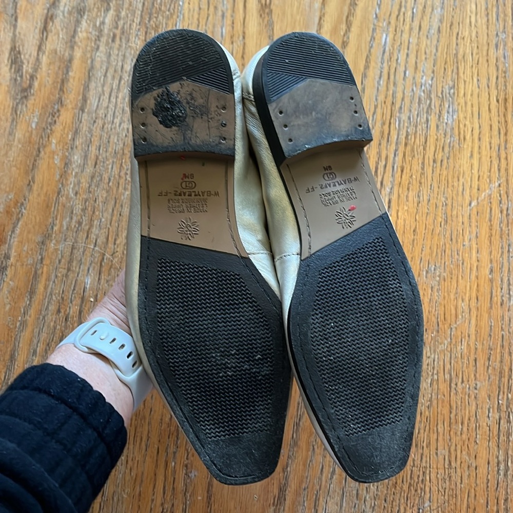 Made in Brazil pale Gold “Westies” loafers sz 9 - Picture 2 of 7